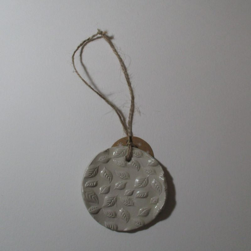 Colgante grande de cerámica hojas