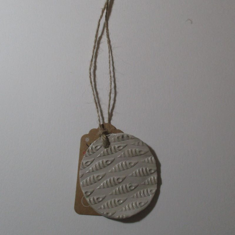 Colgante mediano de cerámica peces