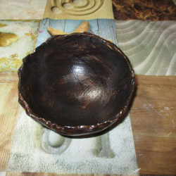 Cuenco marrón de cerámica